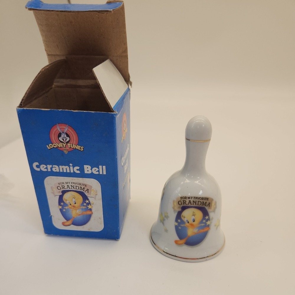 For My Favorite Grandma‎ 3 3/4" Tweety Bird Porcelain Bell 2000 Warner Bros. BB4